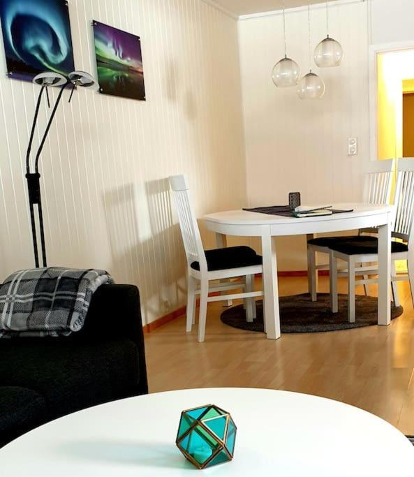 Spacious Apartment On Kvaloya Kvaloysletta Exterior foto