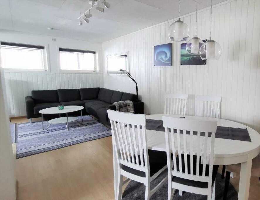 Spacious Apartment On Kvaloya Kvaloysletta Exterior foto